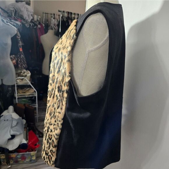 Chico's aminal piece faux fur vest like new sz 3 XL or 16 - Picture 9 of 12
